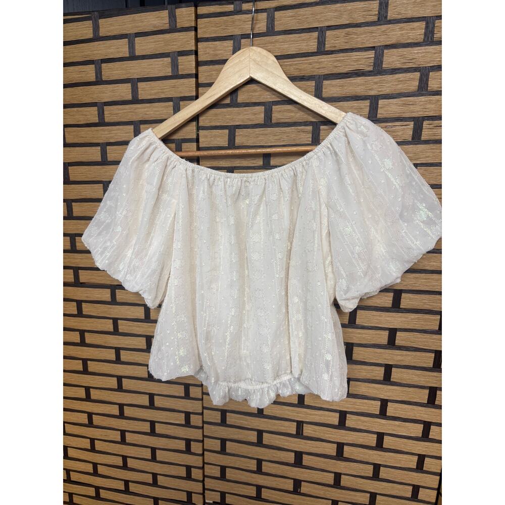 Willow & Root Cream Shimmer Crop Size Medium